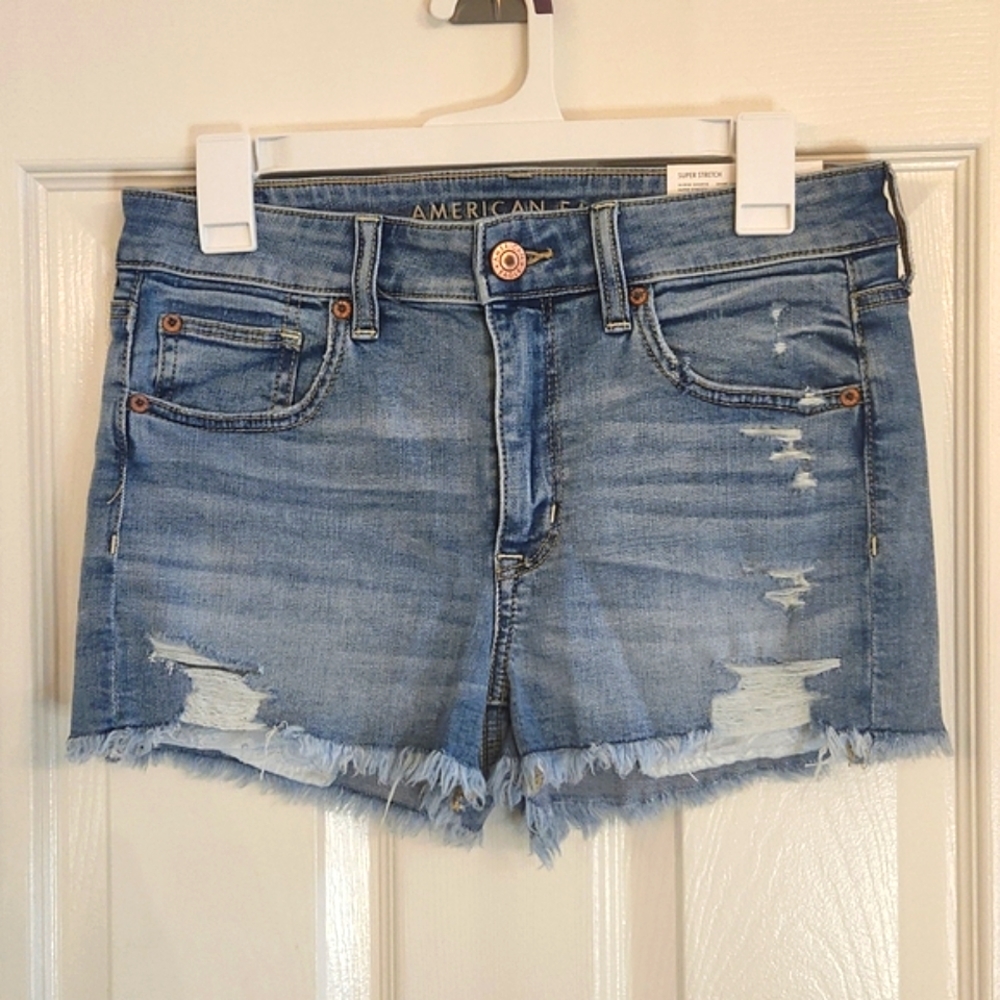 NWT Womens American Eagle High Rise Shortie size 8